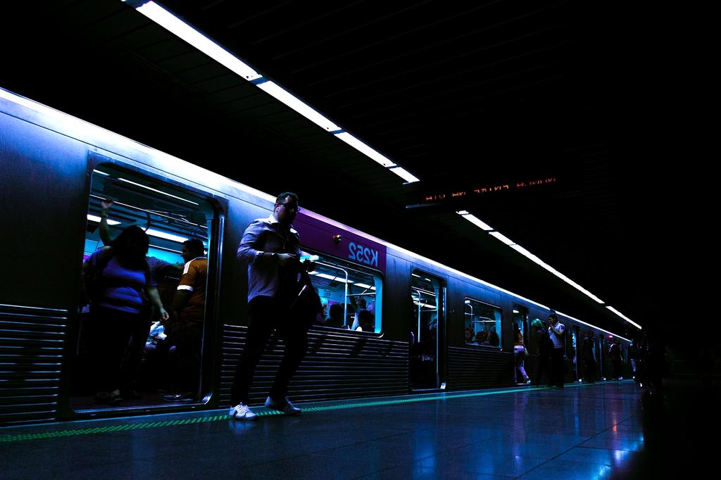 Levitating transparent platform suspended in clouds with 360-degree panoramic views