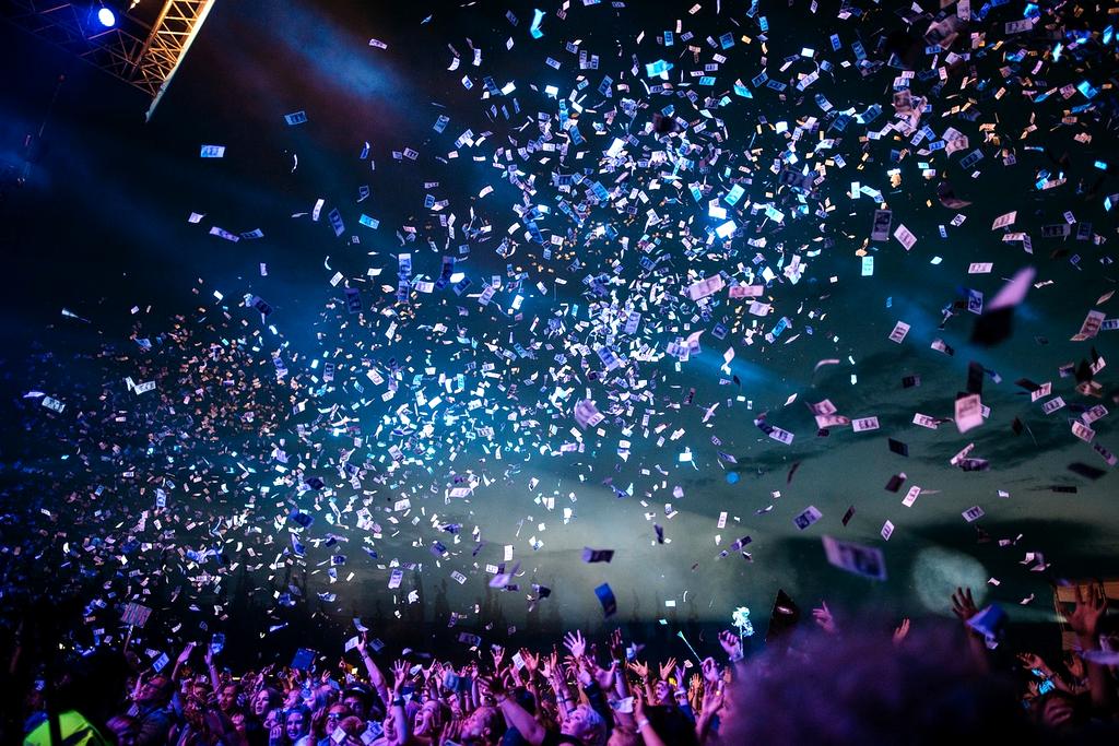 Holographic visual show with vibrant colors on stage